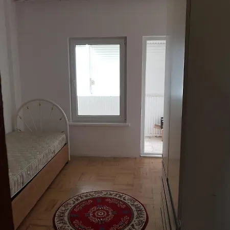 Denize Sifir, Havuz, Esyali Kiralik Daire Apartment Alanya